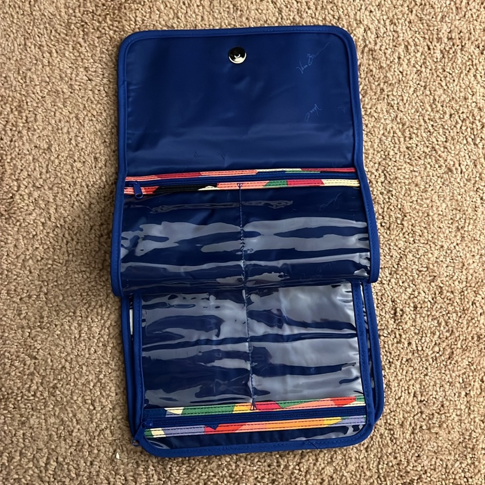 NWOT Vera Bradley Jewelry Organizer - Picture 3 of 9